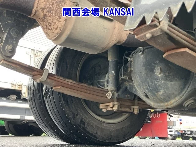 Mitsubishi Fuso Canter  с аукциона в Японии