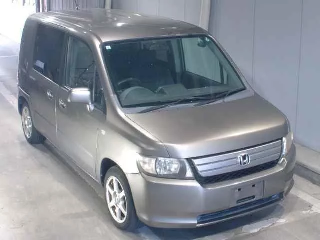 Honda Mobilio Spike  с аукциона в Японии
