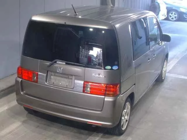 Honda Mobilio Spike  с аукциона в Японии