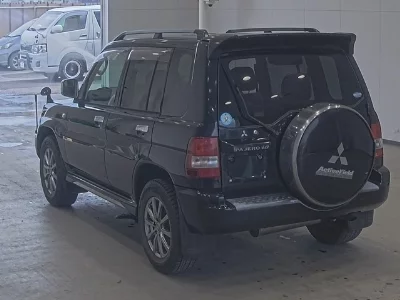 Mitsubishi Pajero iO