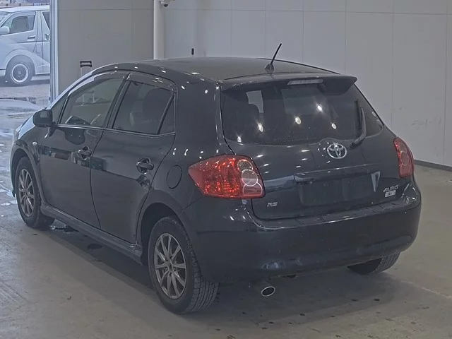 Toyota Auris  с аукциона в Японии