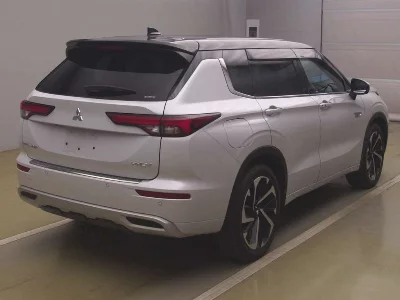 MITSUBISHI OUTLANDER PHEV