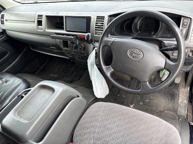 Toyota RegiusAce  с аукциона в Японии
