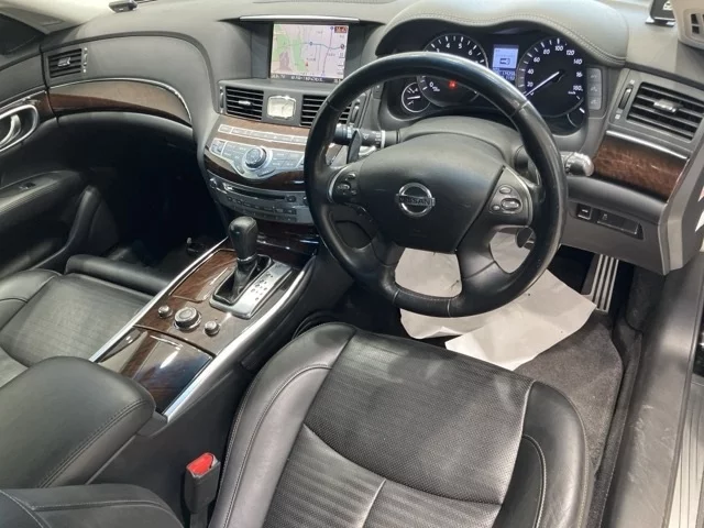 Nissan Fuga  с аукциона в Японии