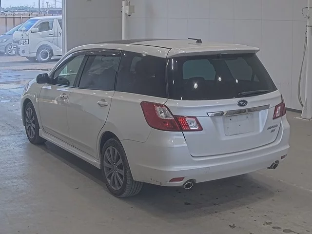 Subaru Exiga  с аукциона в Японии