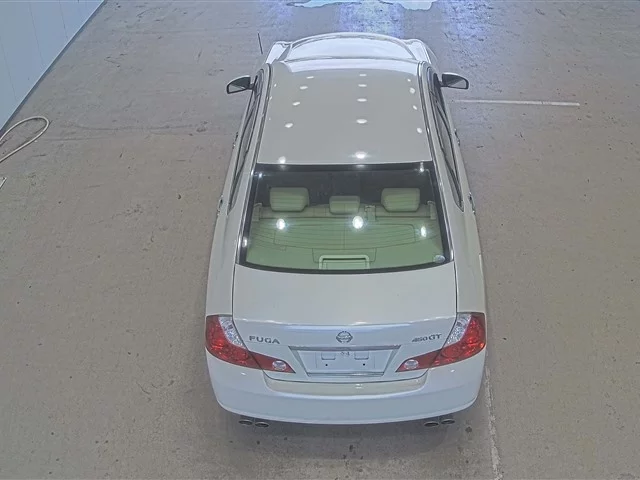 Nissan Fuga  с аукциона в Японии