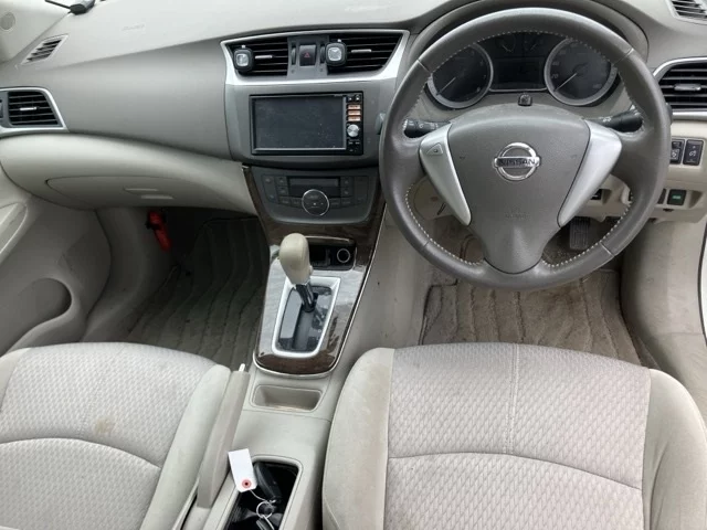 Nissan Sylphy  с аукциона в Японии