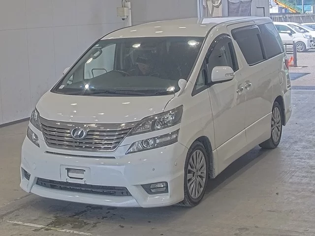 Toyota Vellfire  с аукциона в Японии