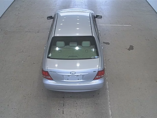 Toyota Corolla Axio  с аукциона в Японии