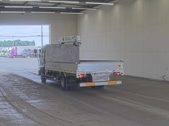 Isuzu Forward  с аукциона в Японии