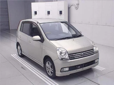 Daihatsu Mira Avy