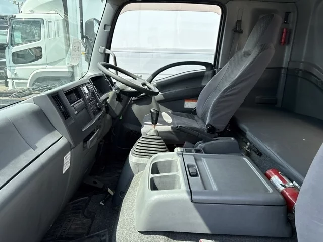 Isuzu Forward  с аукциона в Японии