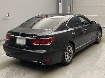Lexus LS600h