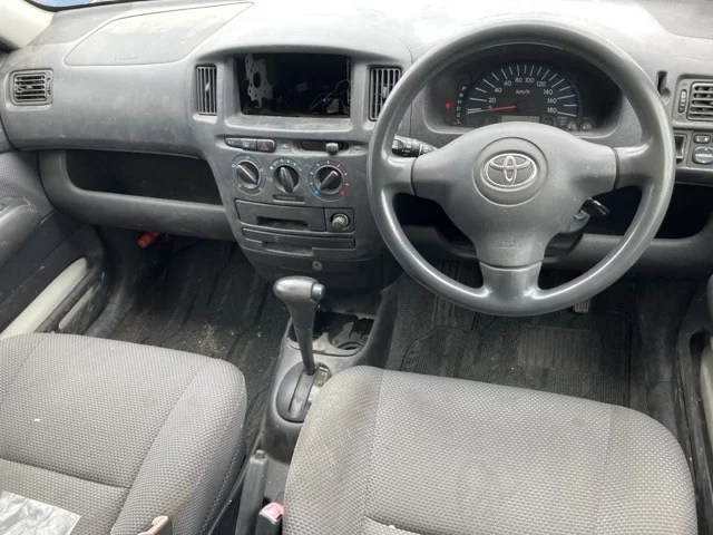 Toyota Succeed  с аукциона в Японии