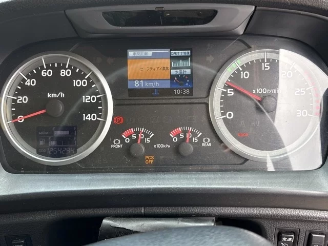 Hino Profia  с аукциона в Японии
