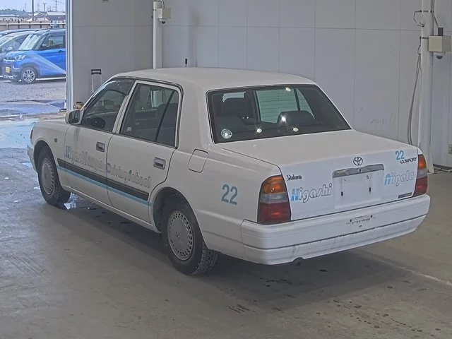 Toyota Comfort  с аукциона в Японии