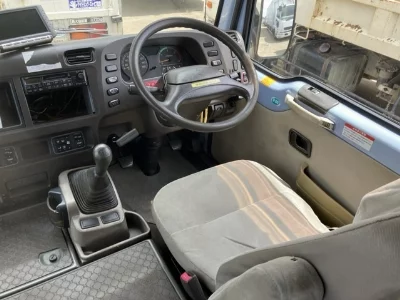 Mitsubishi FUSO ROSA