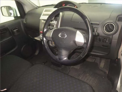 Nissan Otti