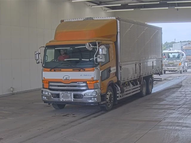 Nissan UD  с аукциона в Японии