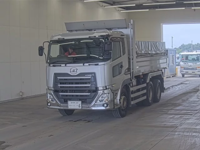 Nissan UD  с аукциона в Японии