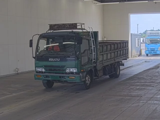 Isuzu Forward  с аукциона в Японии