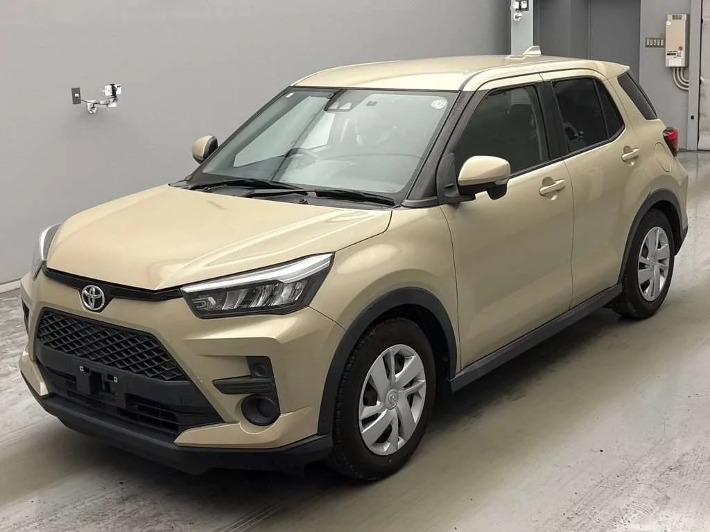 Toyota Raize  с аукциона в Японии