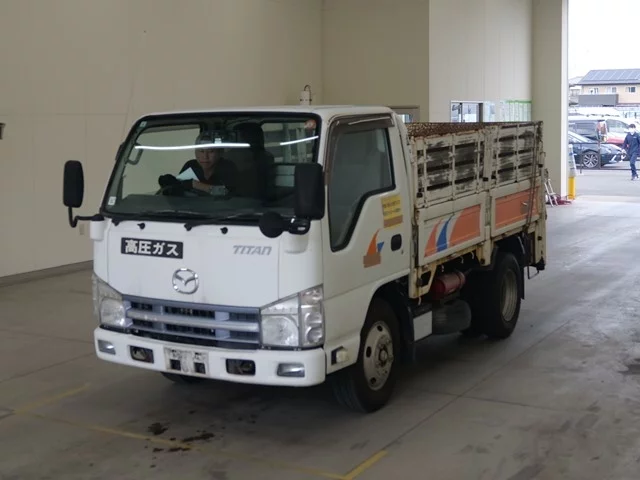 Mazda Titan  с аукциона в Японии