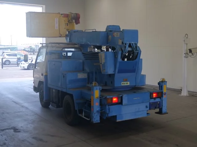 Mitsubishi Fuso Canter  с аукциона в Японии