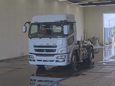 MITSUBISHI FUSO SUPER GREAT