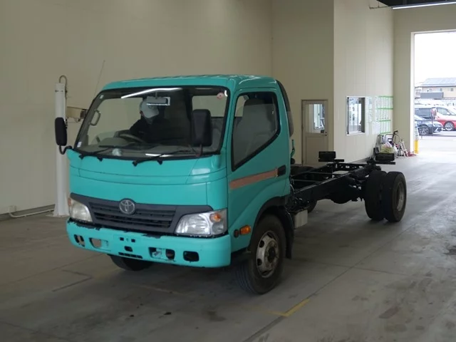 Toyota Dyna  с аукциона в Японии