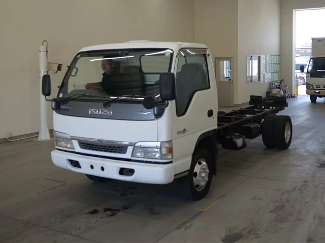 Isuzu Elf  с аукциона в Японии