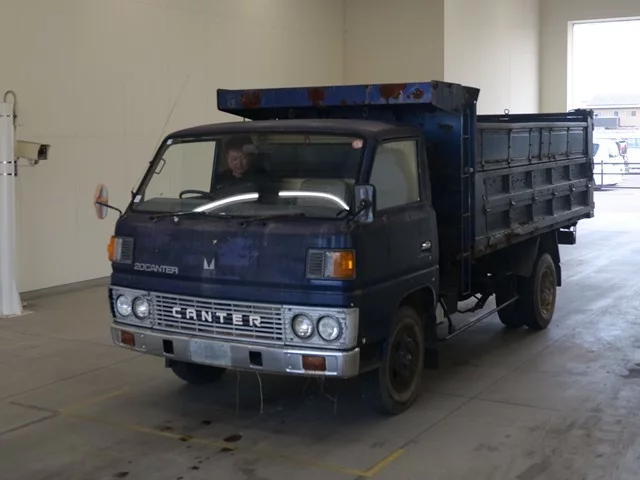 Mitsubishi Fuso Canter  с аукциона в Японии