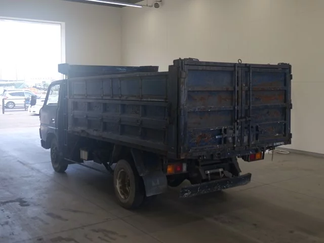 Mitsubishi Fuso Canter  с аукциона в Японии