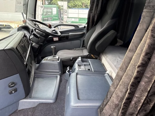 Hino Profia  с аукциона в Японии