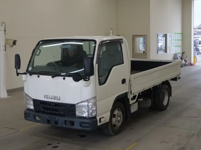 Isuzu Elf  с аукциона в Японии