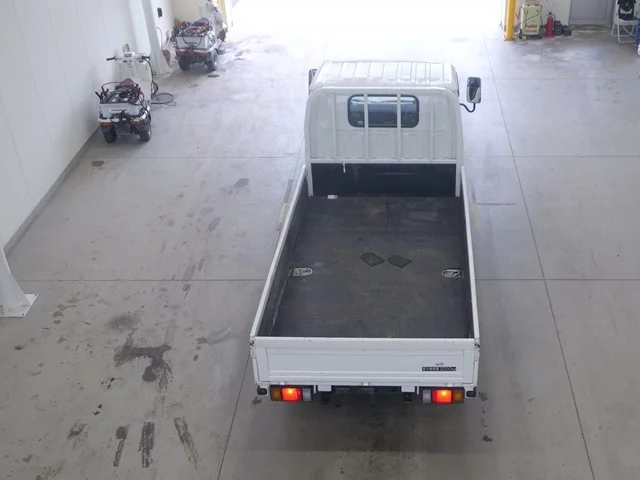Isuzu Elf  с аукциона в Японии