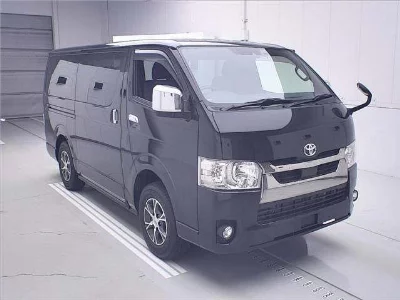 TOYOTA HIACE