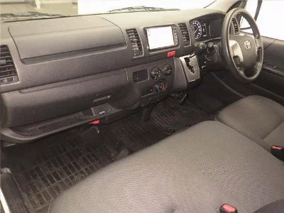 TOYOTA HIACE