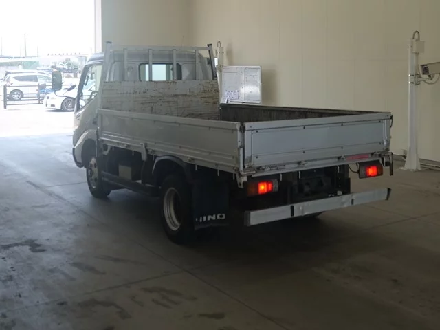 Hino Dutro  с аукциона в Японии