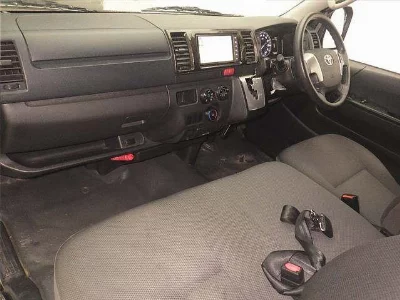 TOYOTA HIACE