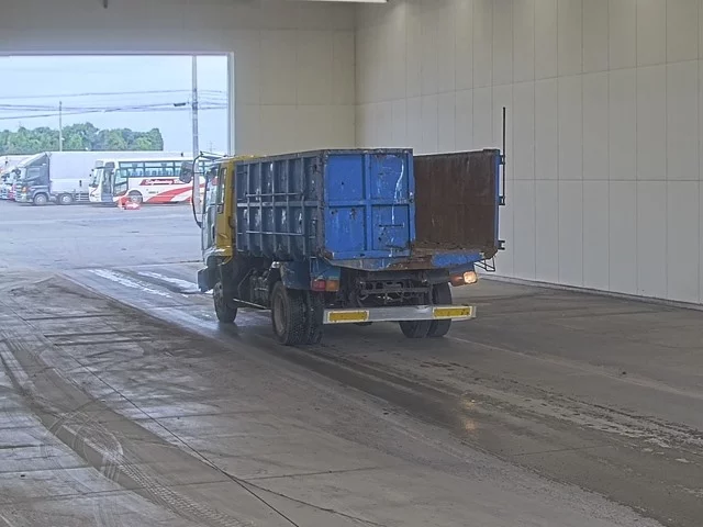 Isuzu Forward  с аукциона в Японии