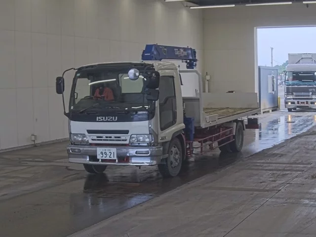 Isuzu Forward  с аукциона в Японии