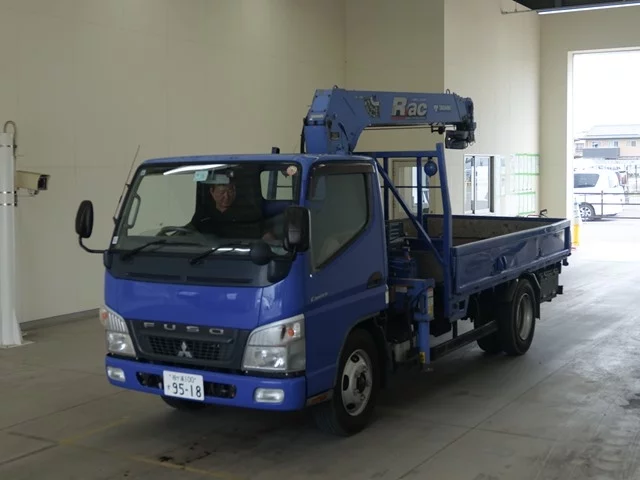 Mitsubishi Fuso Canter  с аукциона в Японии