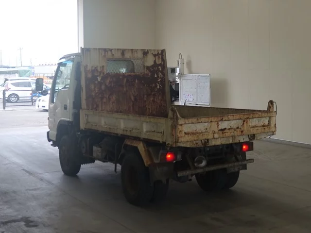 Isuzu Elf  с аукциона в Японии