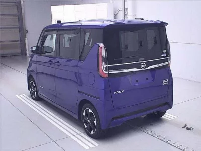 NISSAN ROOX