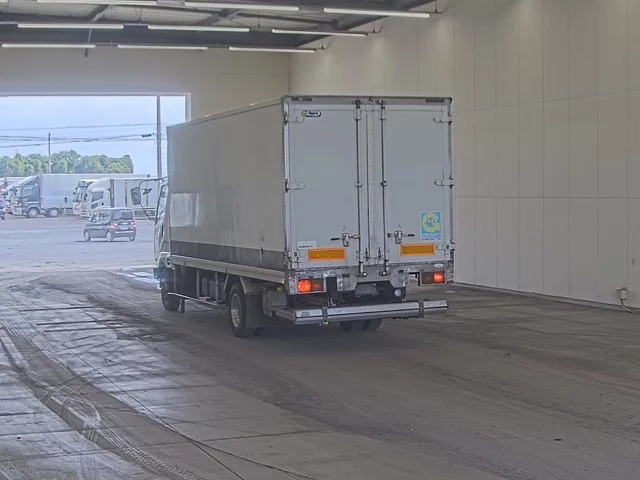 Mitsubishi Fuso Fighter  с аукциона в Японии