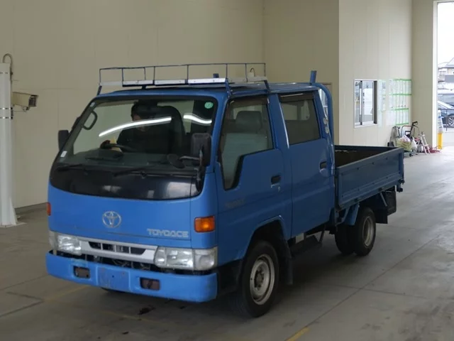 Toyota ToyoAce  с аукциона в Японии