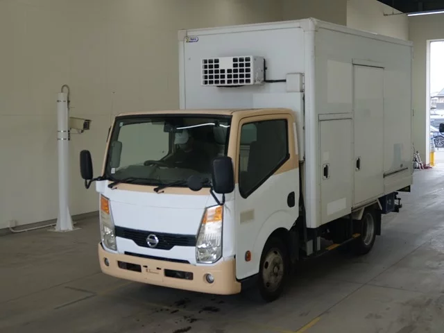 Nissan Atlas  с аукциона в Японии