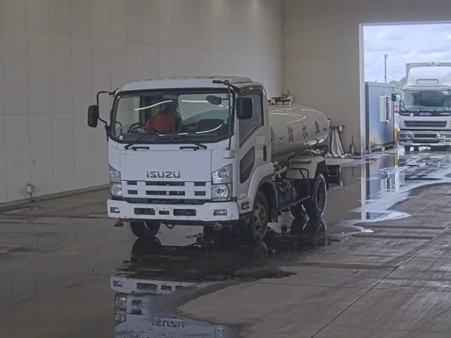 Isuzu Forward  с аукциона в Японии