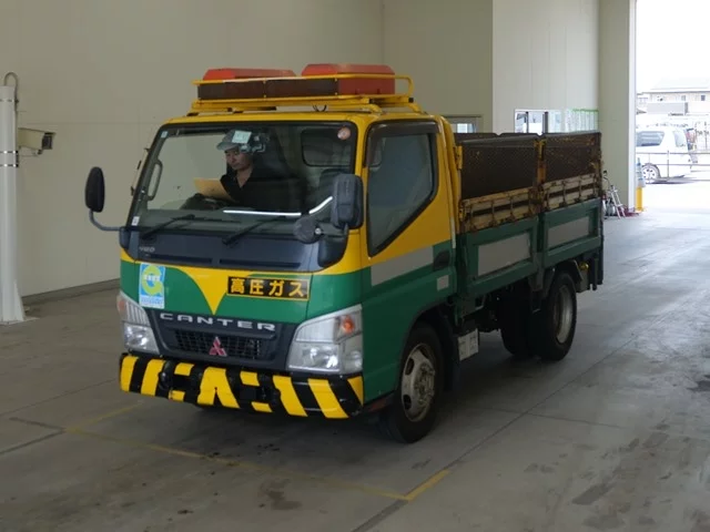 Mitsubishi Fuso Canter  с аукциона в Японии